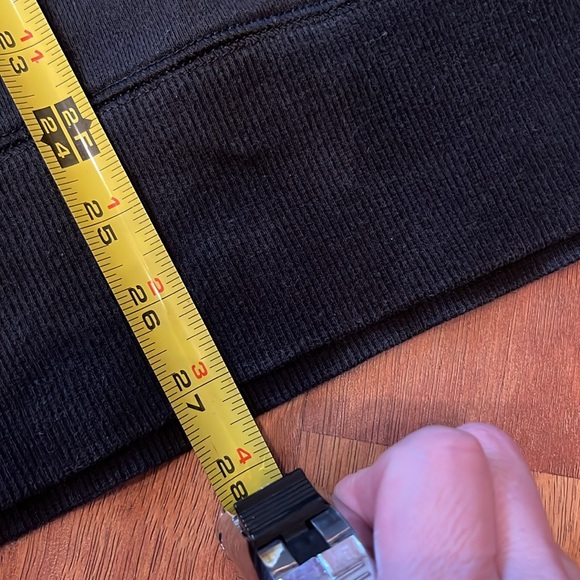 EUC Nike Iowa Hawkeye black hoodie - Picture 8 of 13